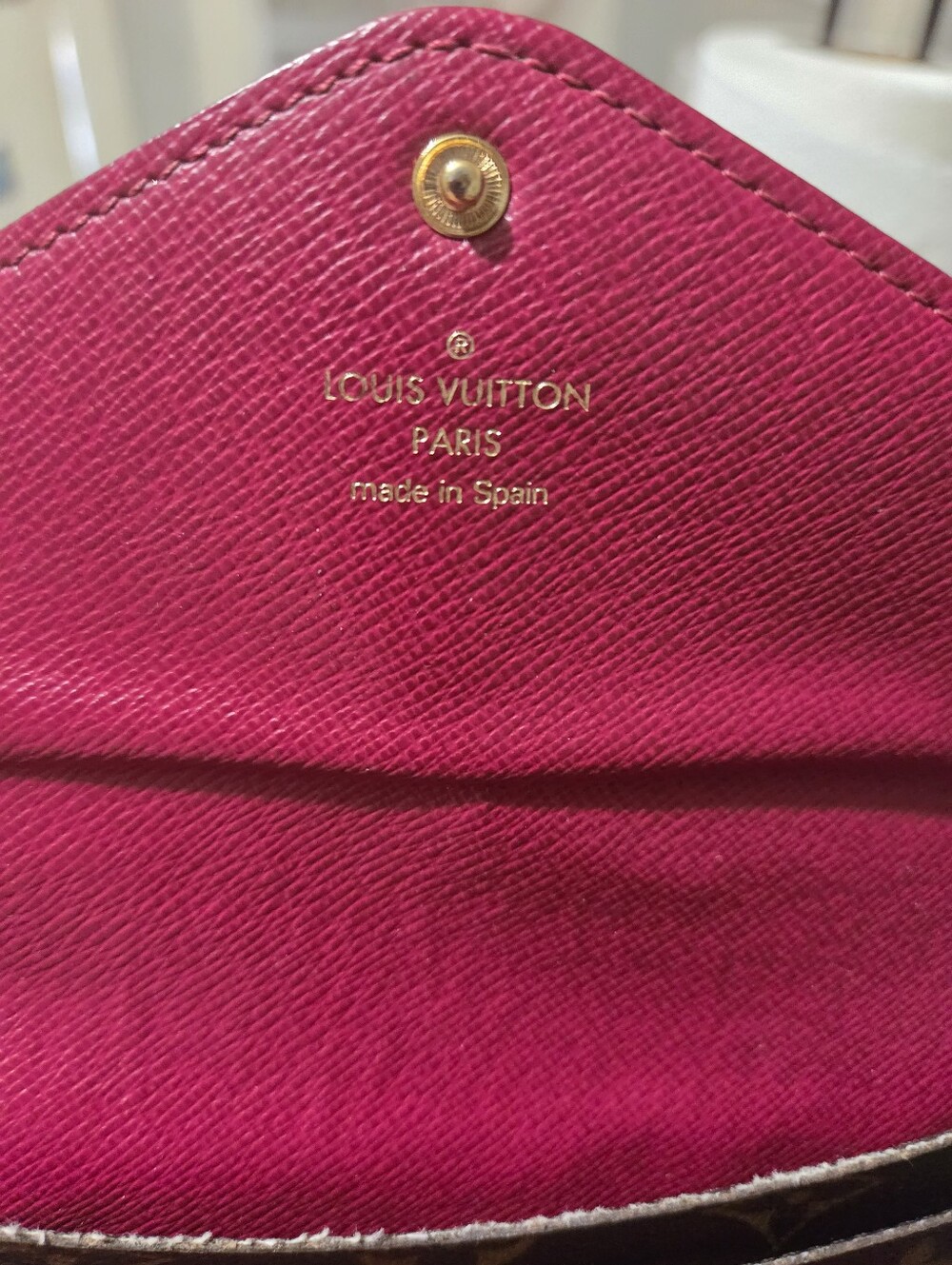 Louis Vuitton Wallet - Picture 8 of 10